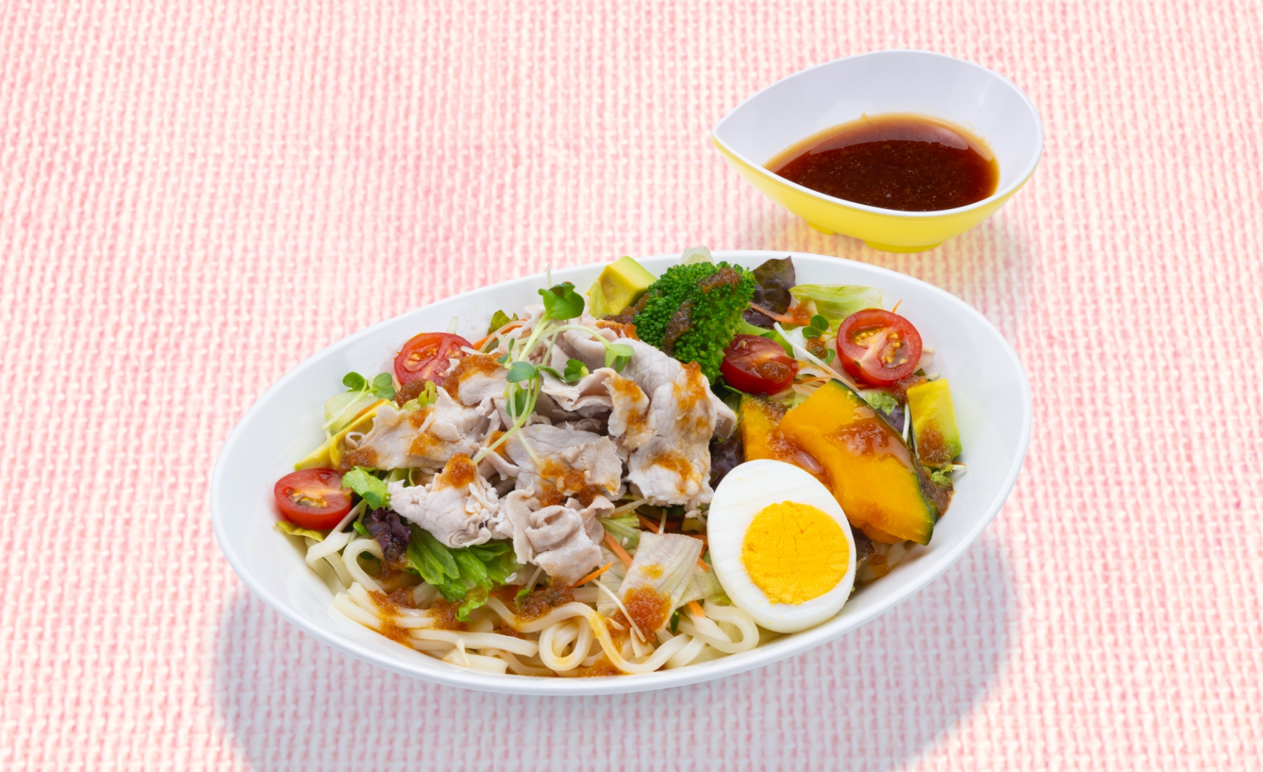 冷しゃぶサラダうどん