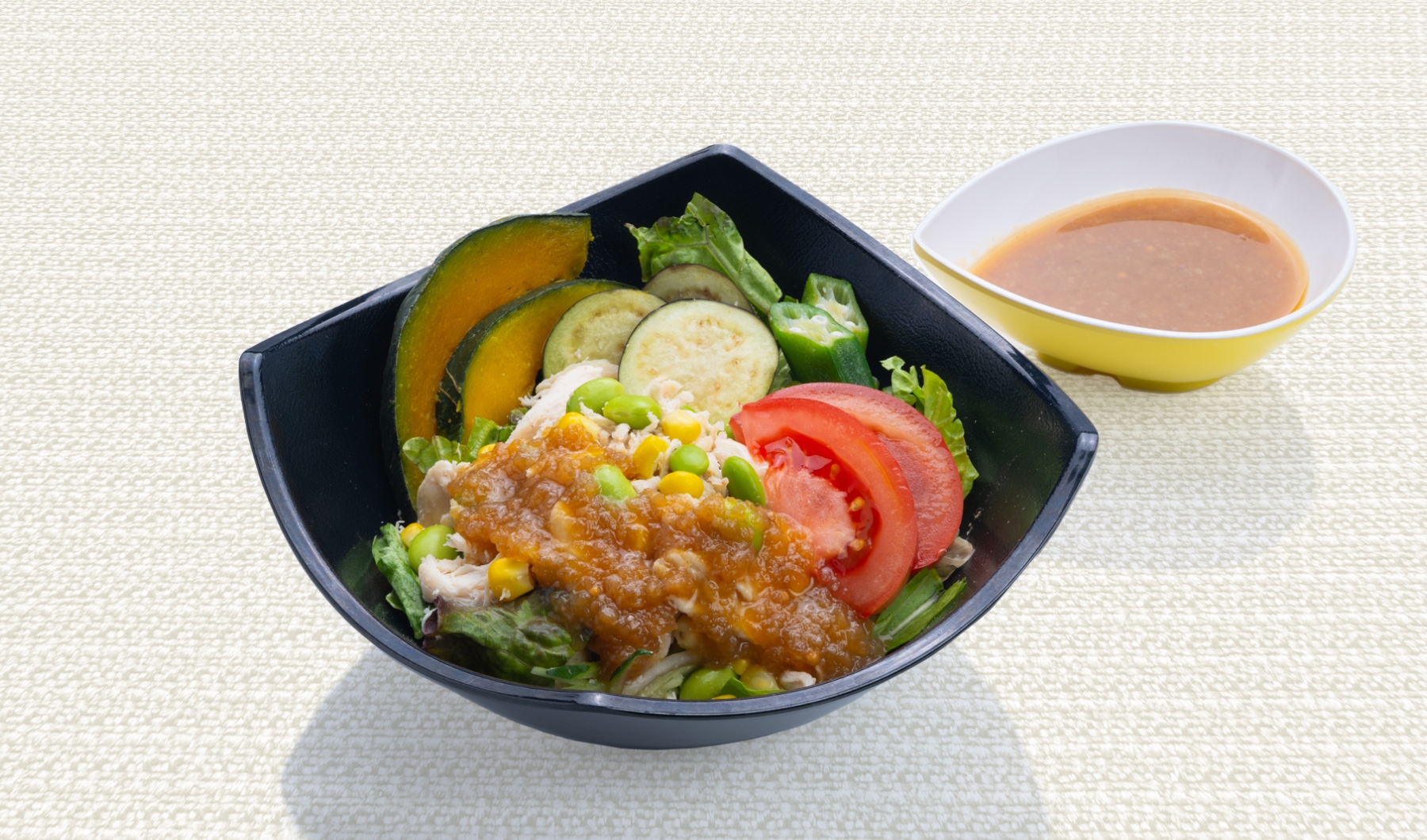 蒸し鶏のおろしサラダ