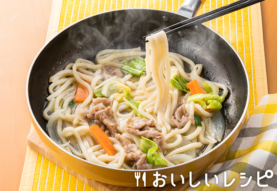 焼肉鍋の〆うどん（うま塩にんにく味）